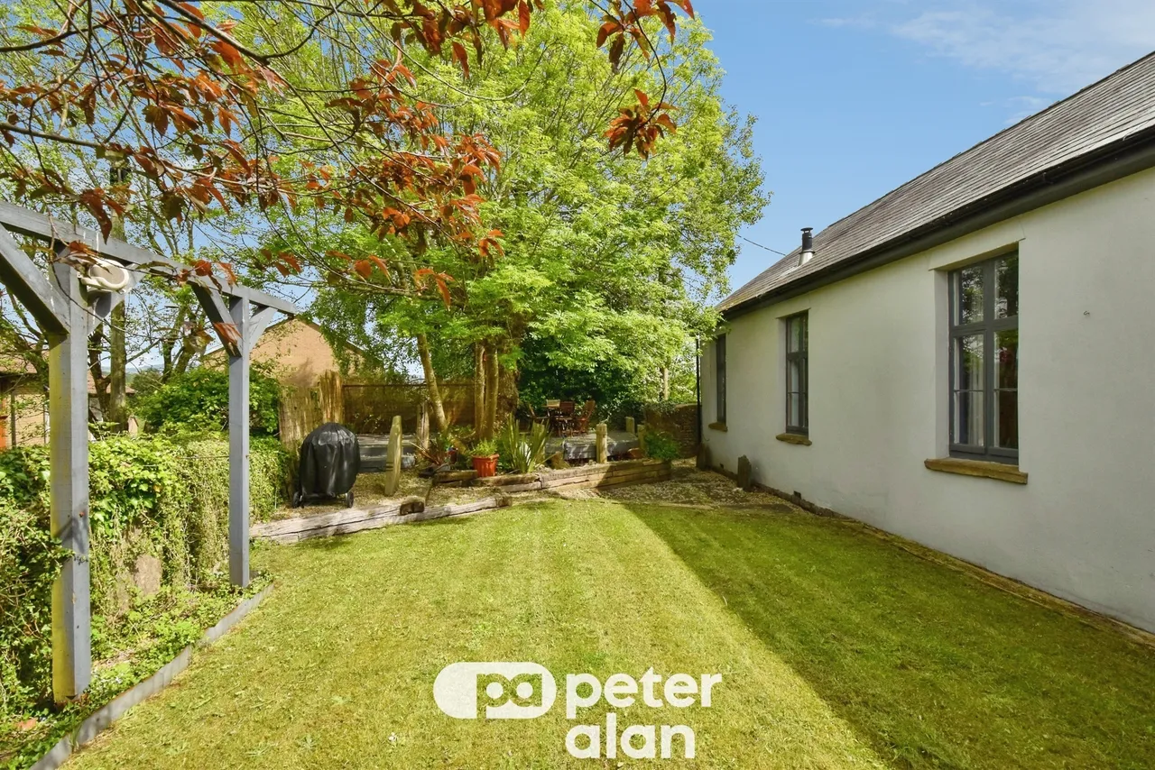 Merthyr Road, Aberdare, CF44, photo 49
