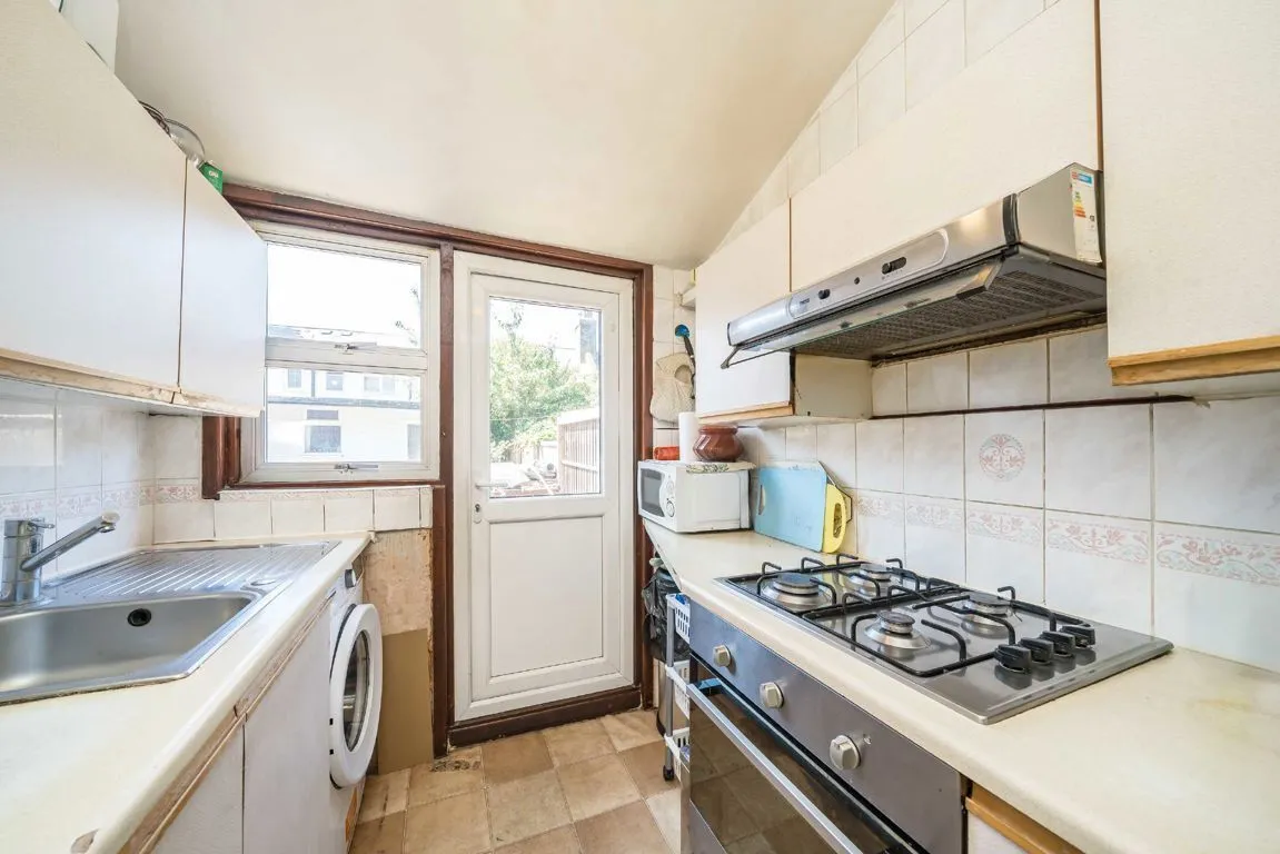 Lynwood Road, SW17, photo 3