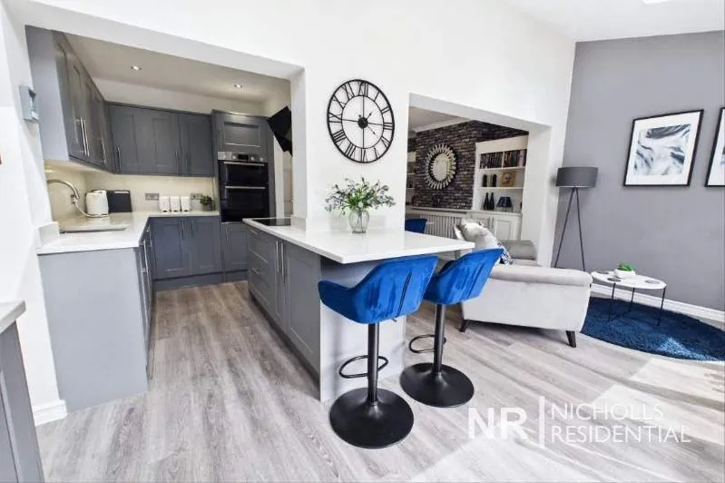 Rhodrons Avenue, Chessington, KT9, photo 9