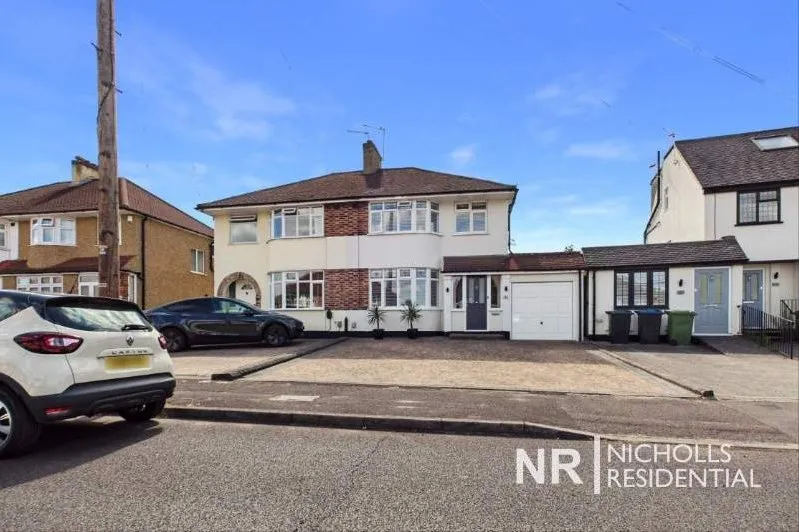 Rhodrons Avenue, Chessington, KT9, photo 23
