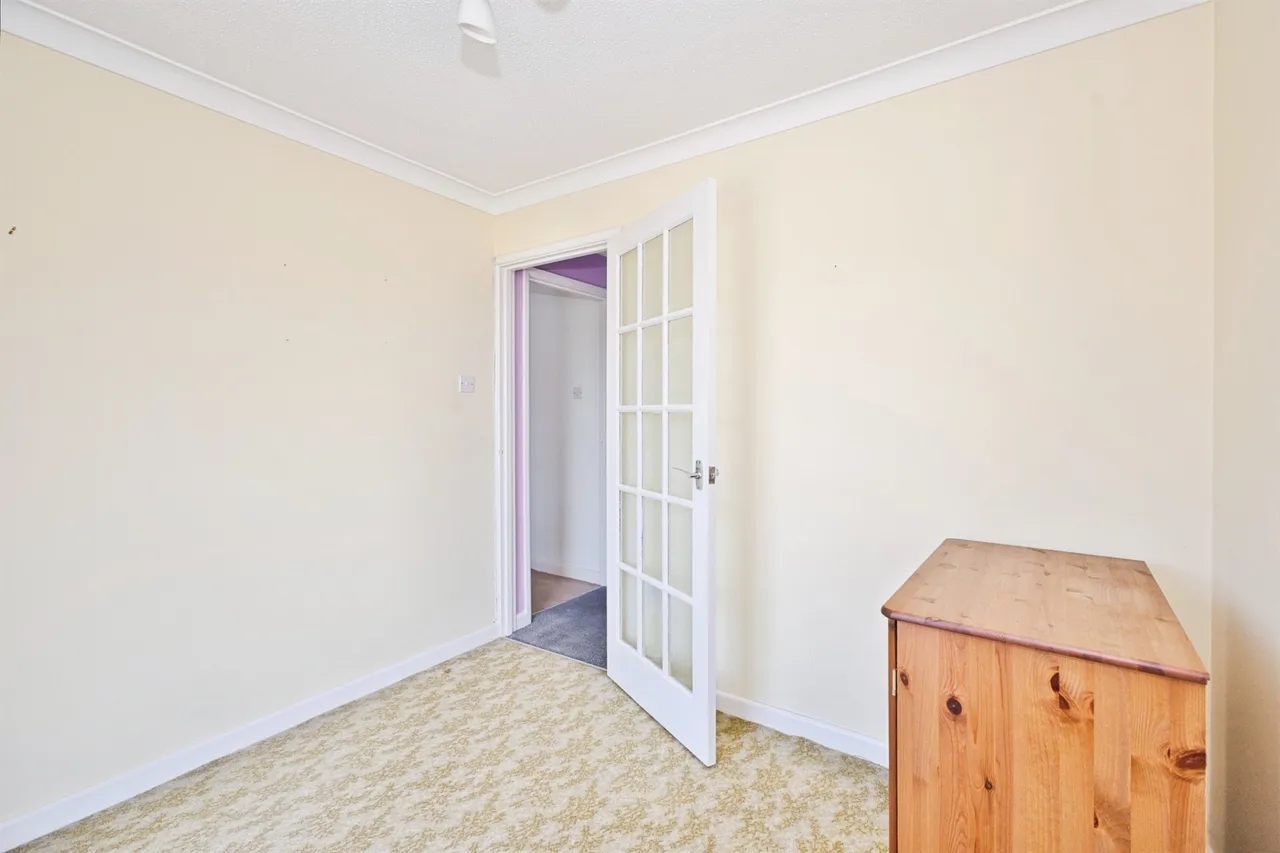 Southway Drive, Yeovil, photo 9