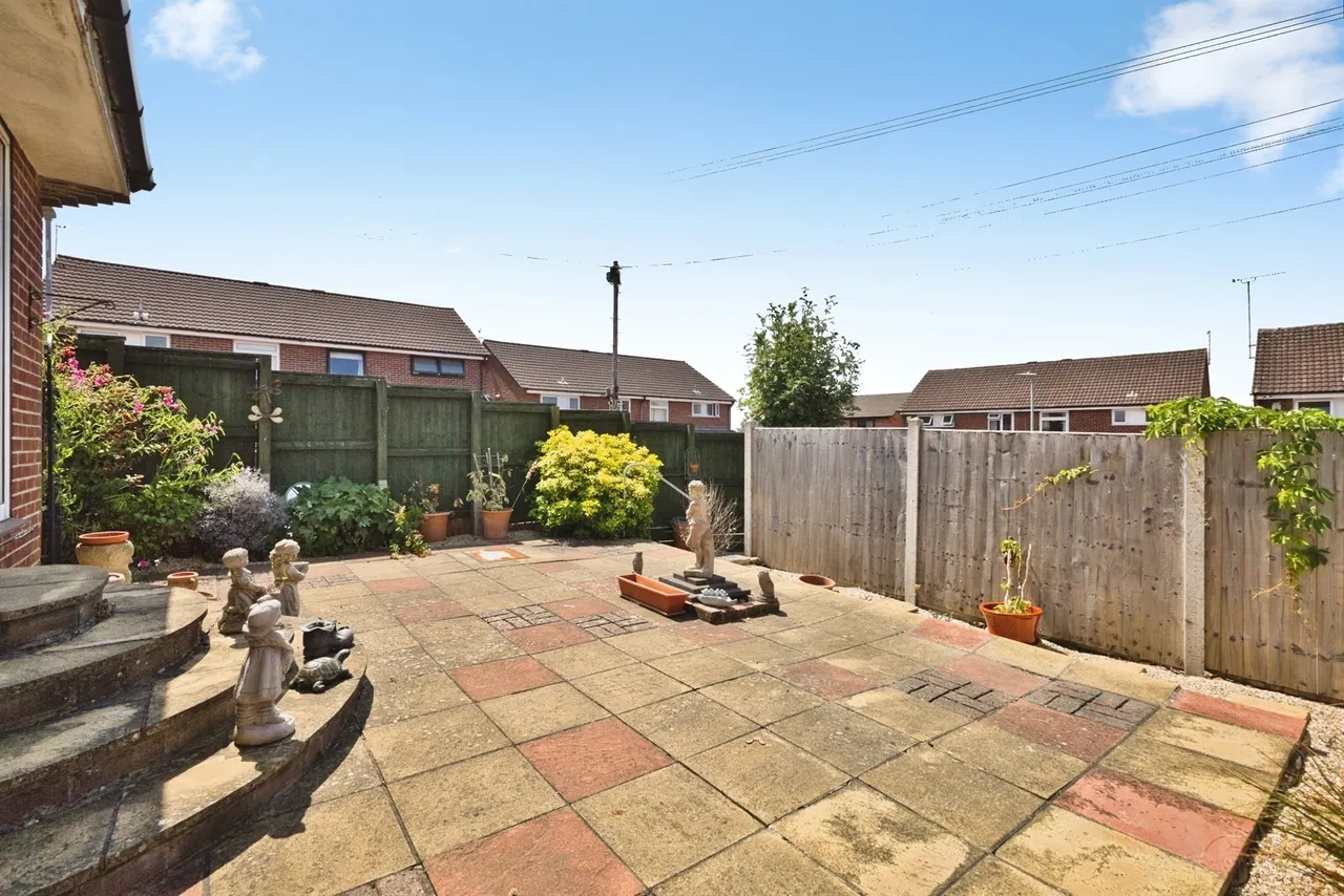 Southway Drive, Yeovil, photo 12