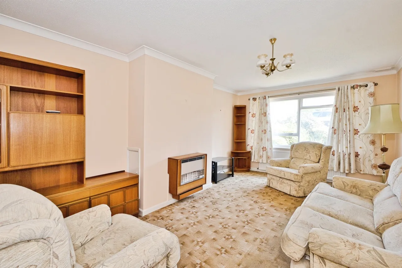 Southway Drive, Yeovil, photo 2