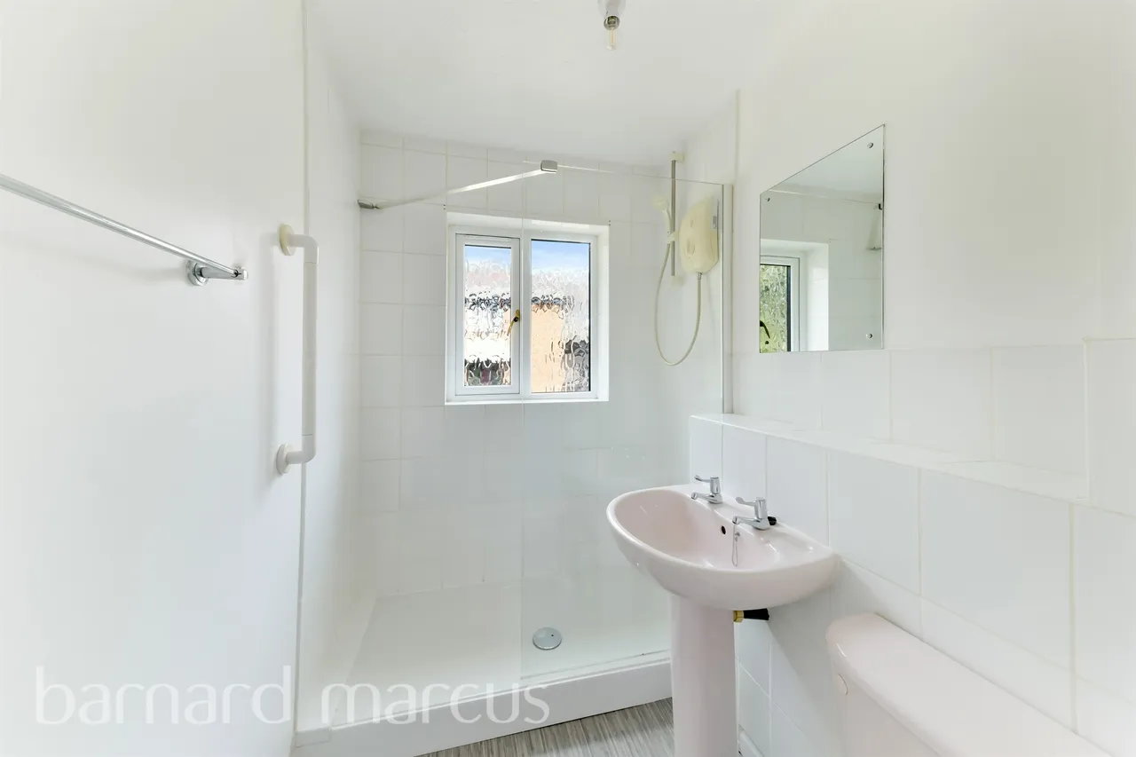 South Street, Dorking, RH4, photo 11
