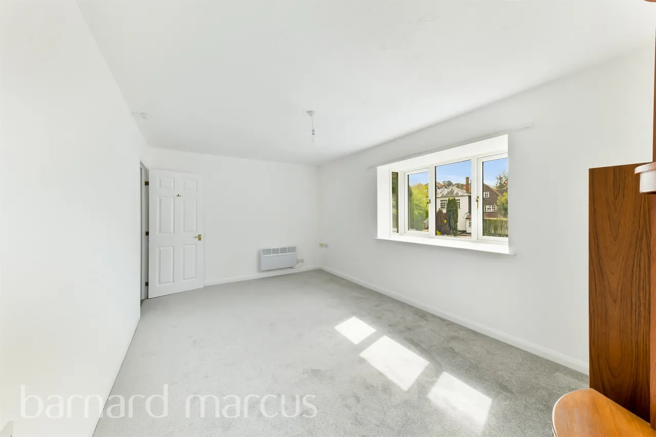 South Street, Dorking, RH4, photo 5