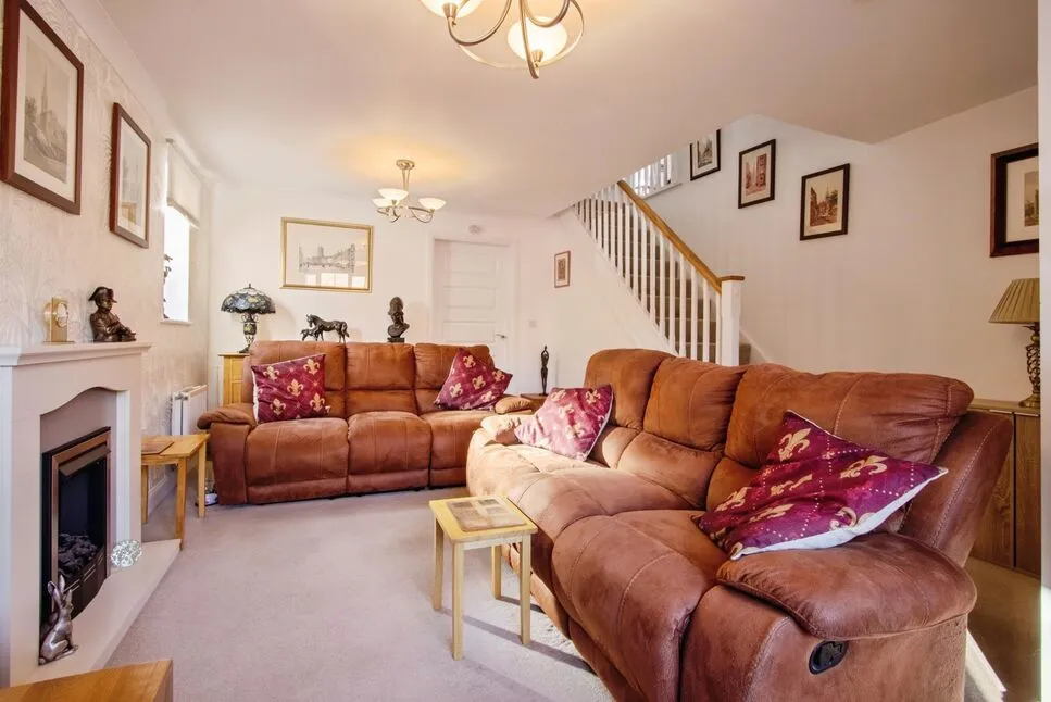 Poppy Fields Way, Pontefract, West Yorkshire, WF8, photo 11
