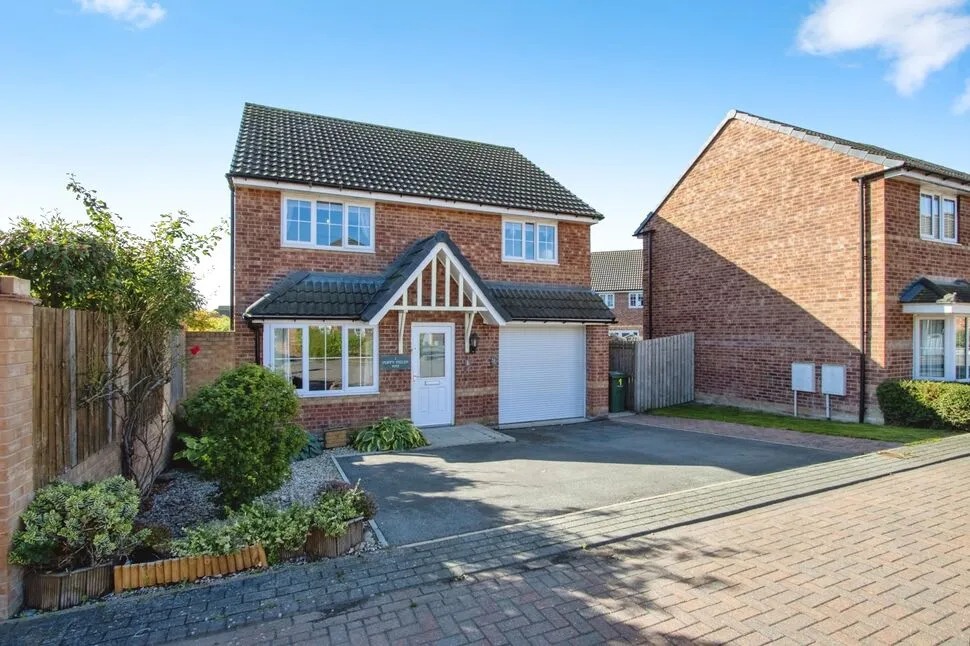 Poppy Fields Way, Pontefract, West Yorkshire, WF8, photo 9