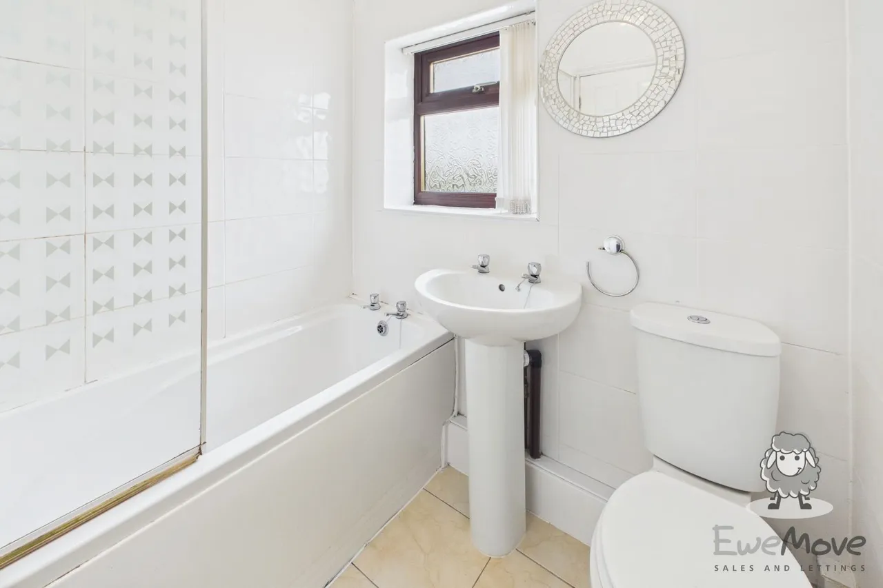 Sandhurst Road, Rainhill, L35, photo 10