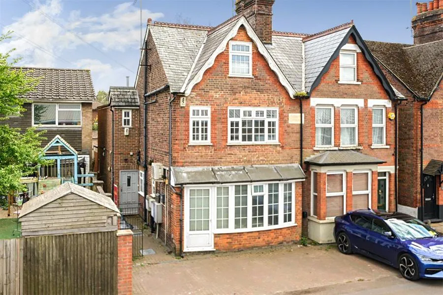 2 bed flat for sale, White Lion Road, Amersham, HP7