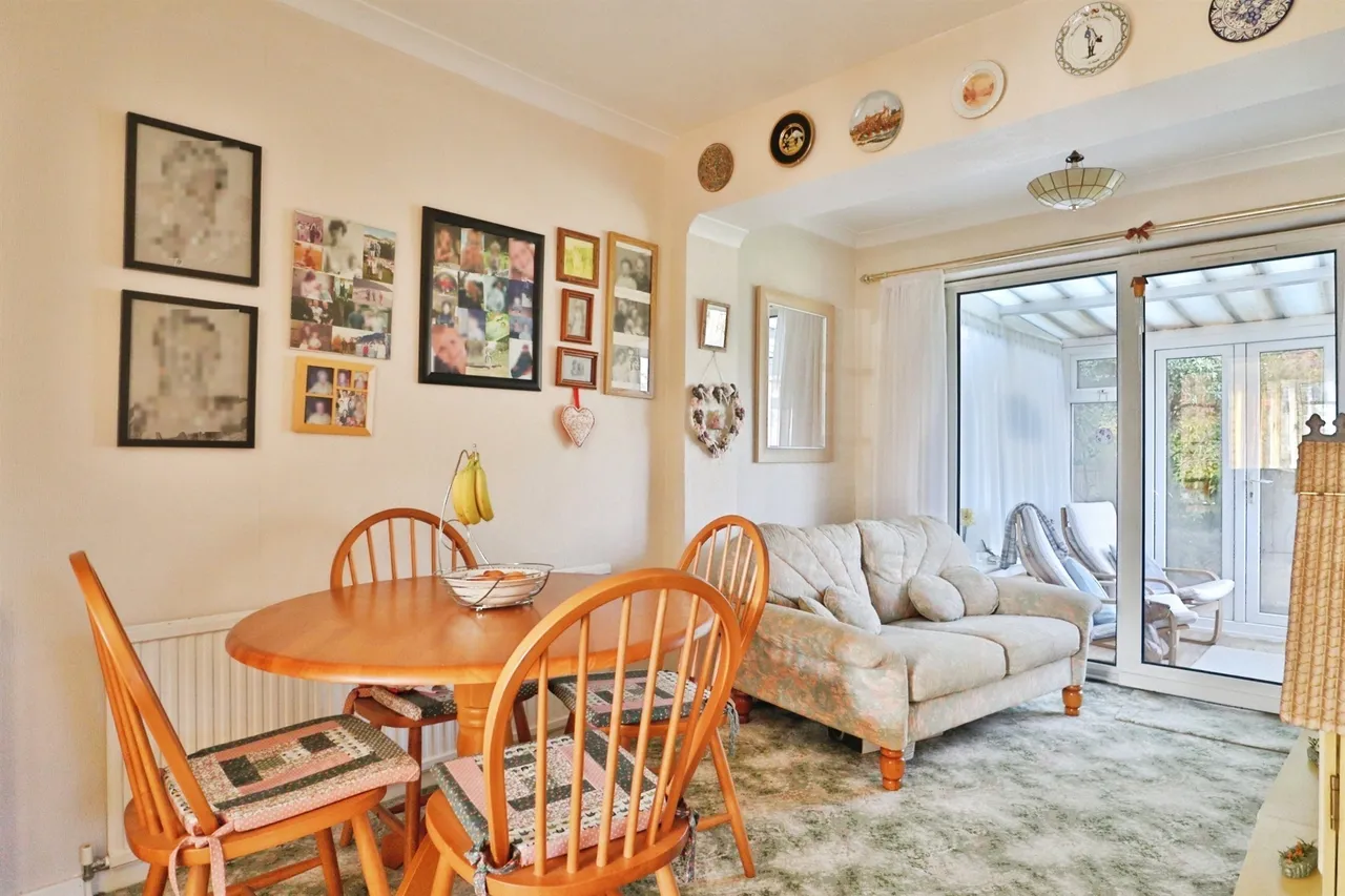 Temple Park Close, Leeds, LS15, photo 4