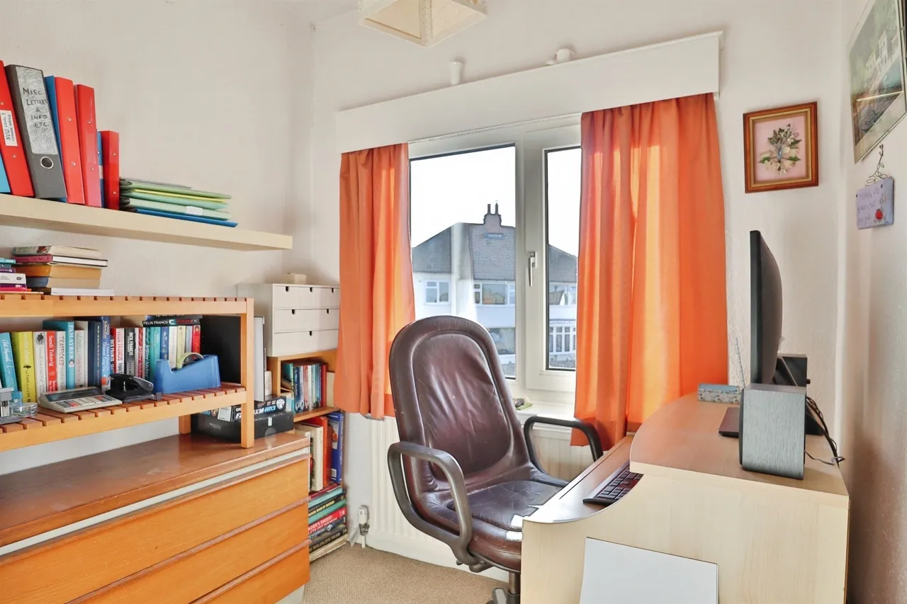 Temple Park Close, Leeds, LS15, photo 13