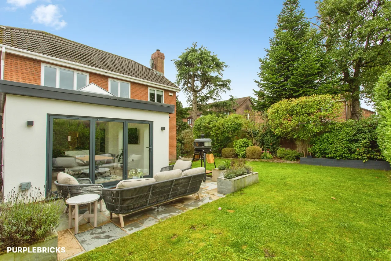 Royton Drive, Whittle-Le-Woods, PR6, photo 32