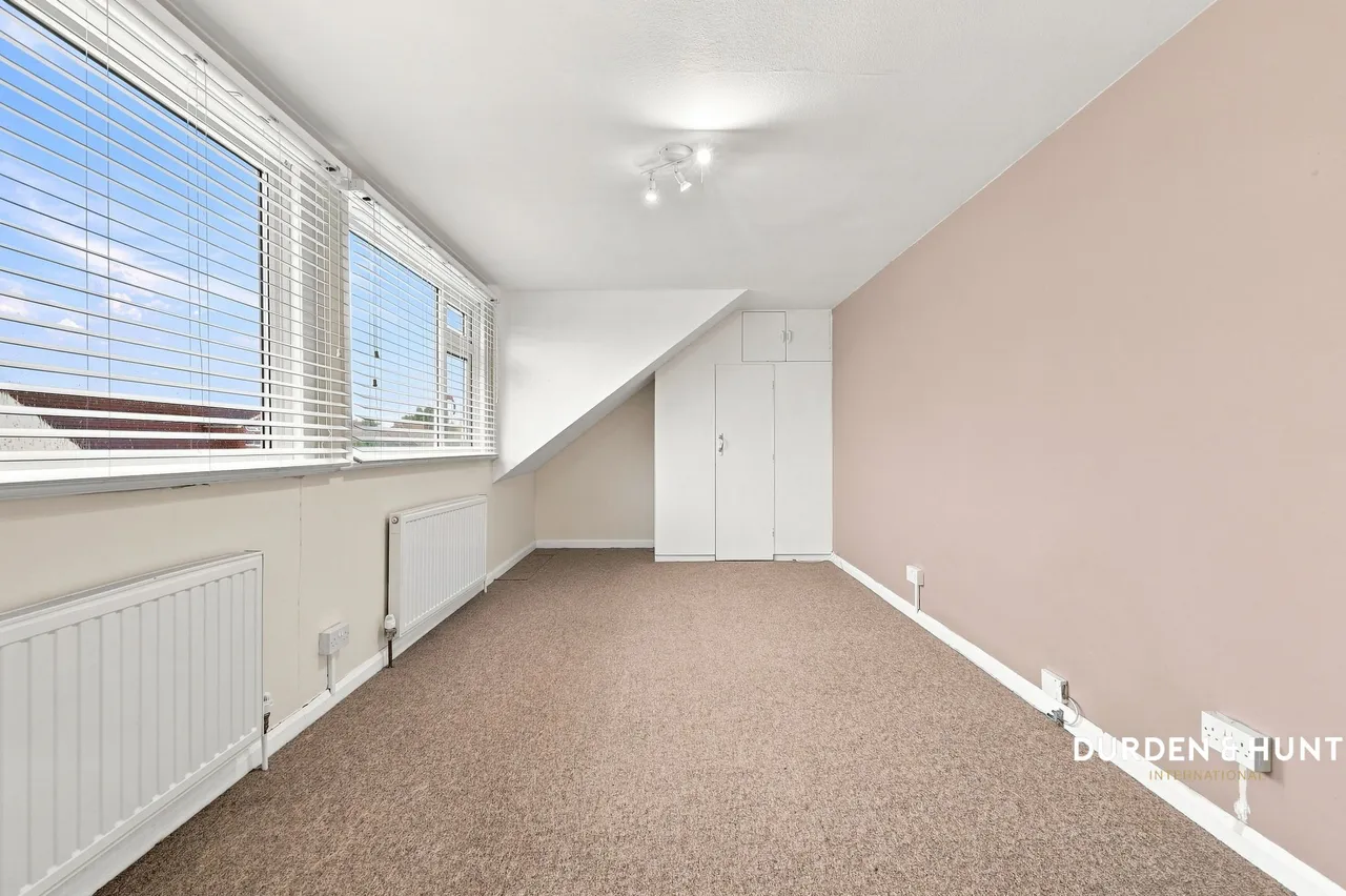 Hunter Drive, Hornchurch, RM12, photo 15