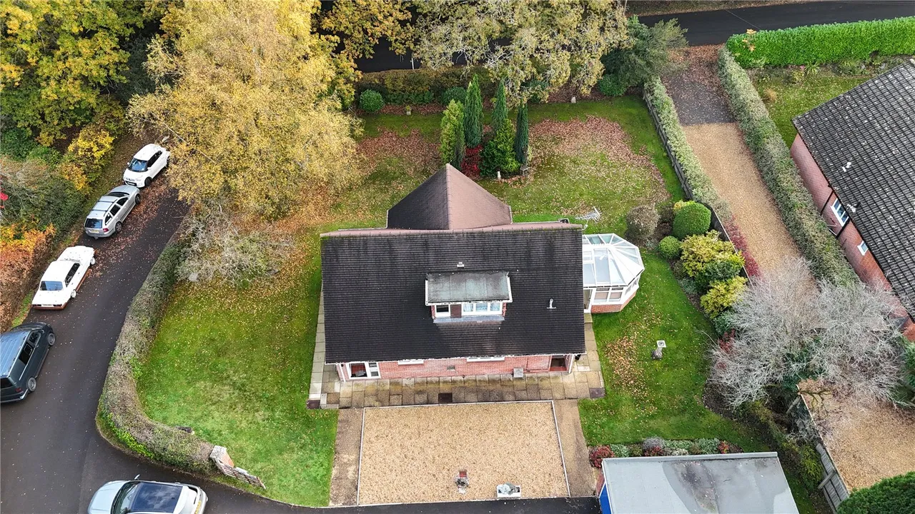 Lights Lane, Alderbury, Salisbury, Wiltshire, SP5 3AL, photo 17