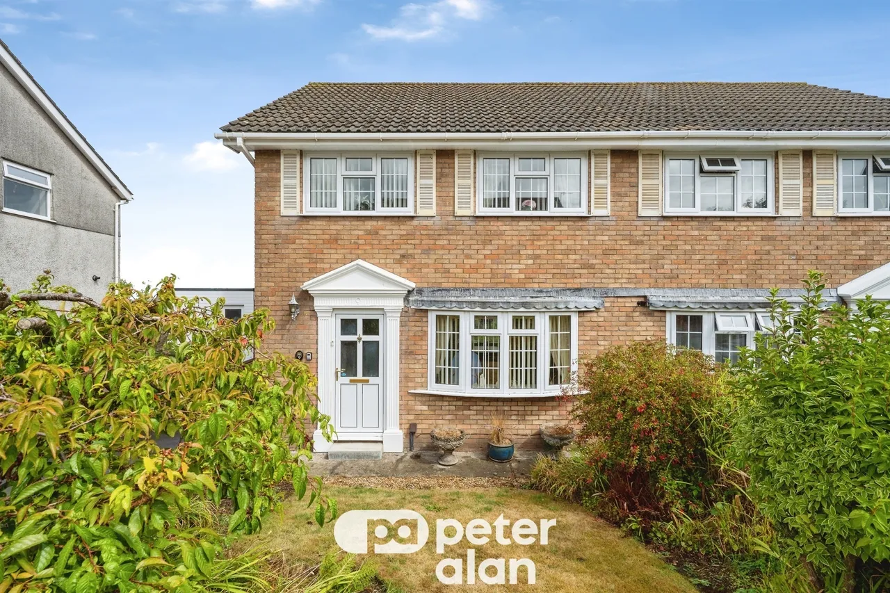 3 bed house for sale, Down Leaze Swansea, SA2