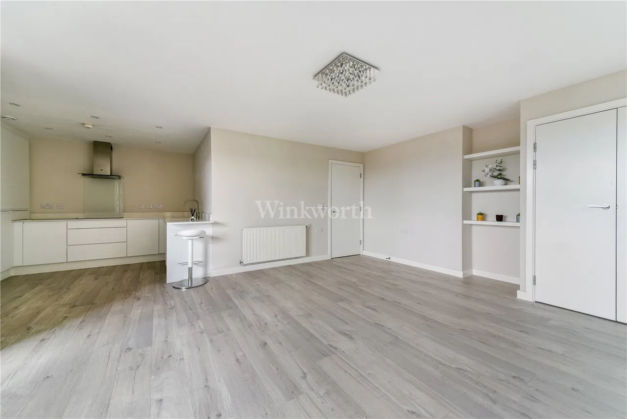 Bromley Road, London, SE6, photo 5