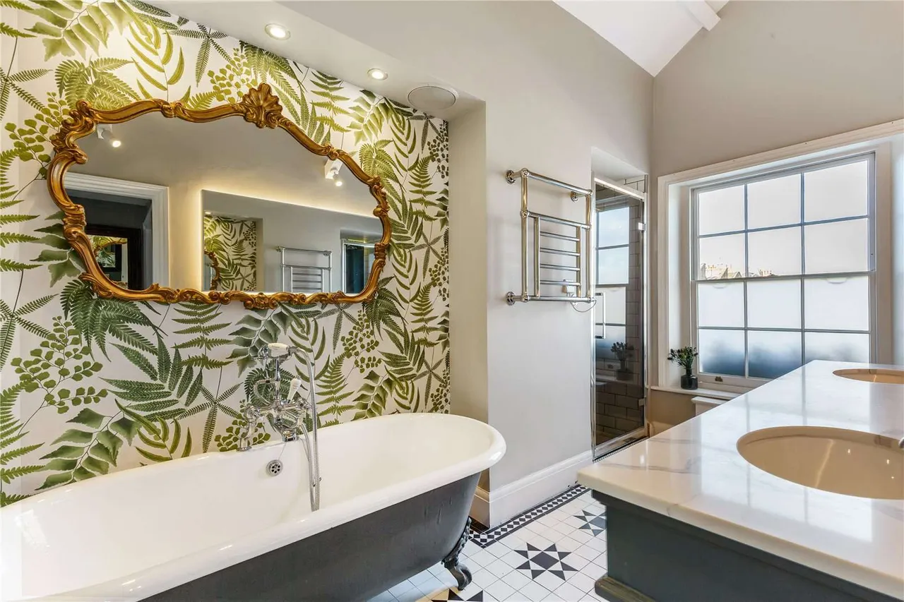 Holland Park Avenue, London, W11 4UE, photo 9