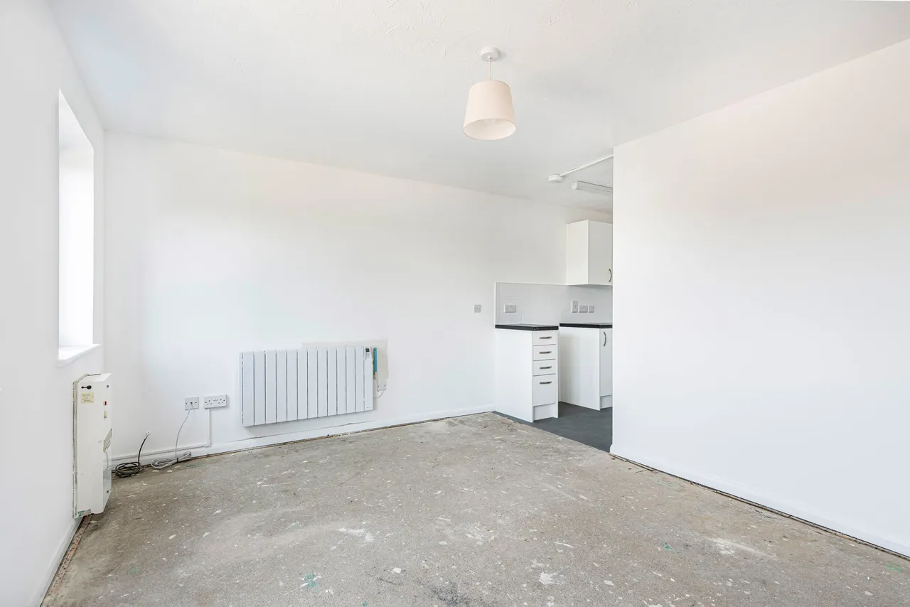 Poyle Road, Colnbrook, SL3, photo 6