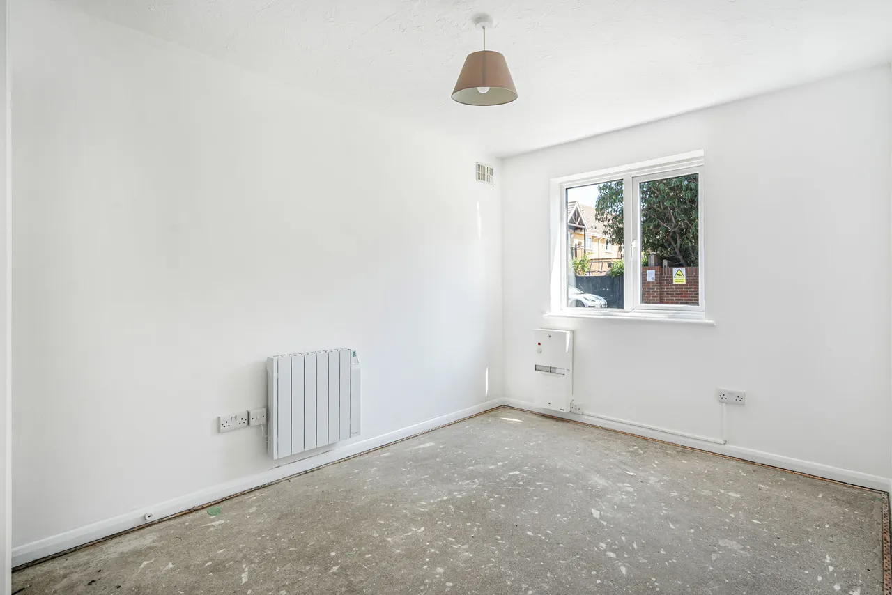 Poyle Road, Colnbrook, SL3, photo 4