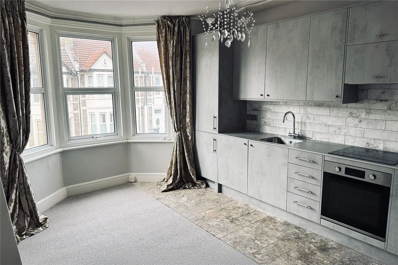 2 bed flat for sale — Wick Road, Brislington, Bristol, BS4