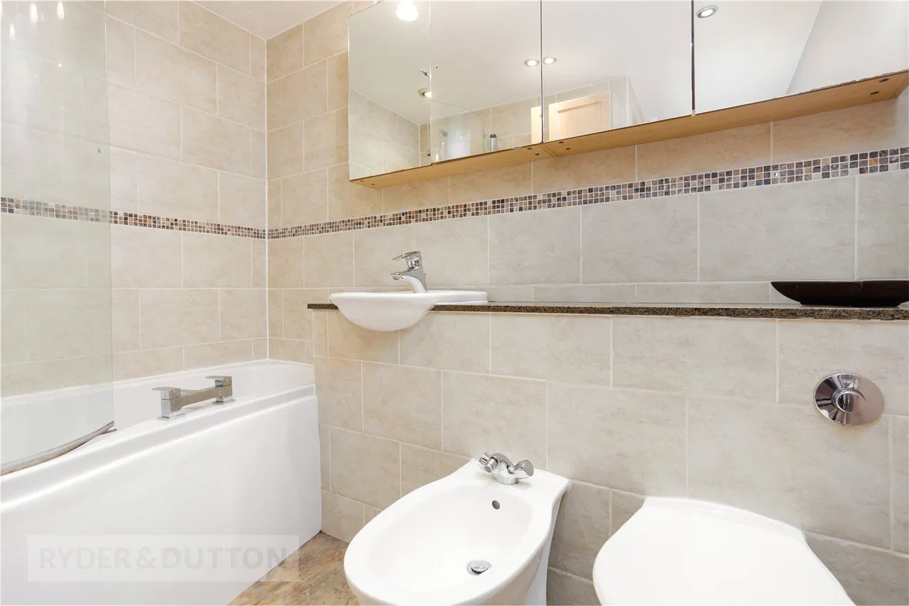 Higher Counthill, Oldham, OL4, photo 12