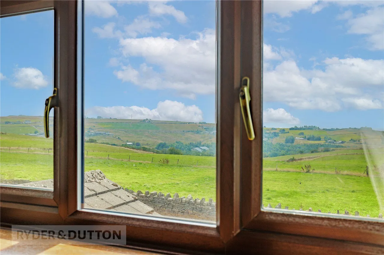 Higher Counthill, Oldham, OL4, photo 20