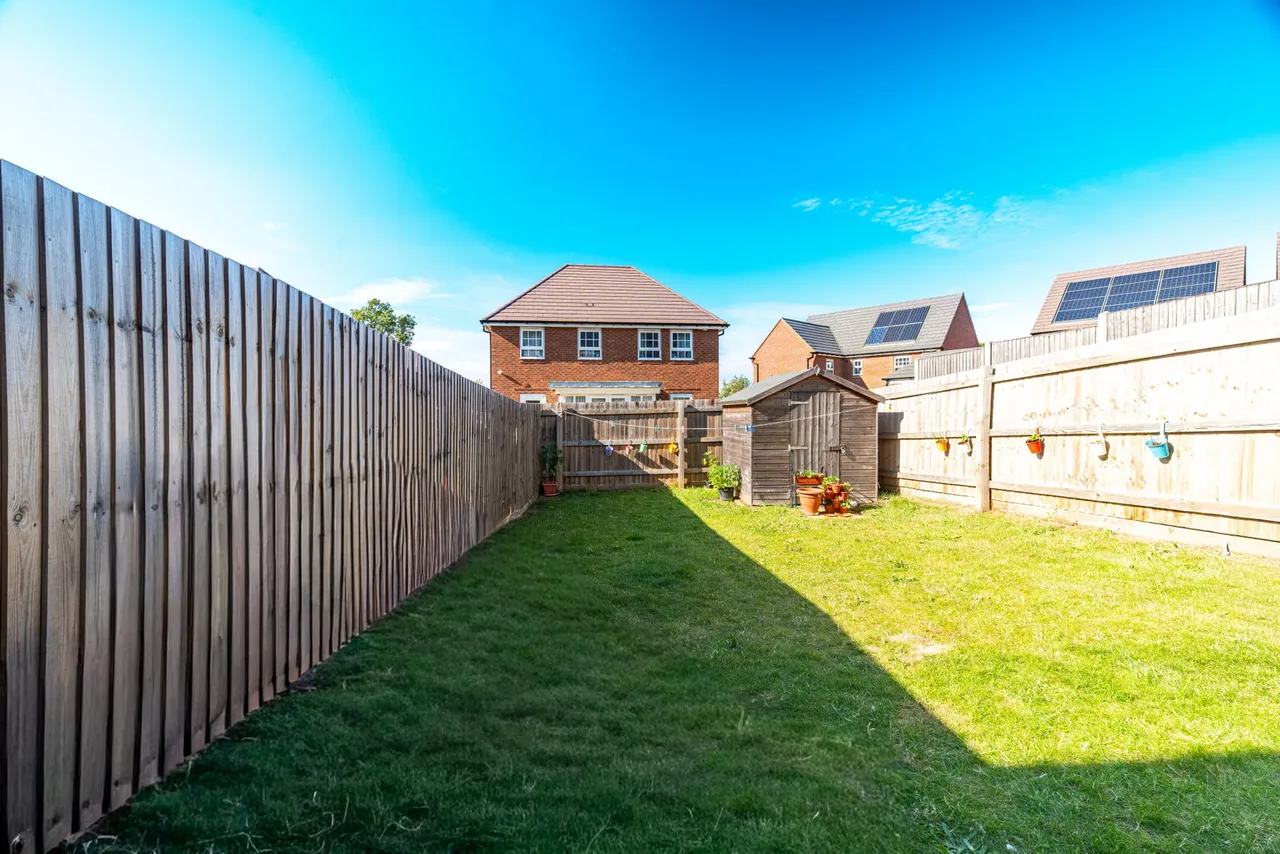 Kitchener Drive, Eaton Leys, MK17, photo 20