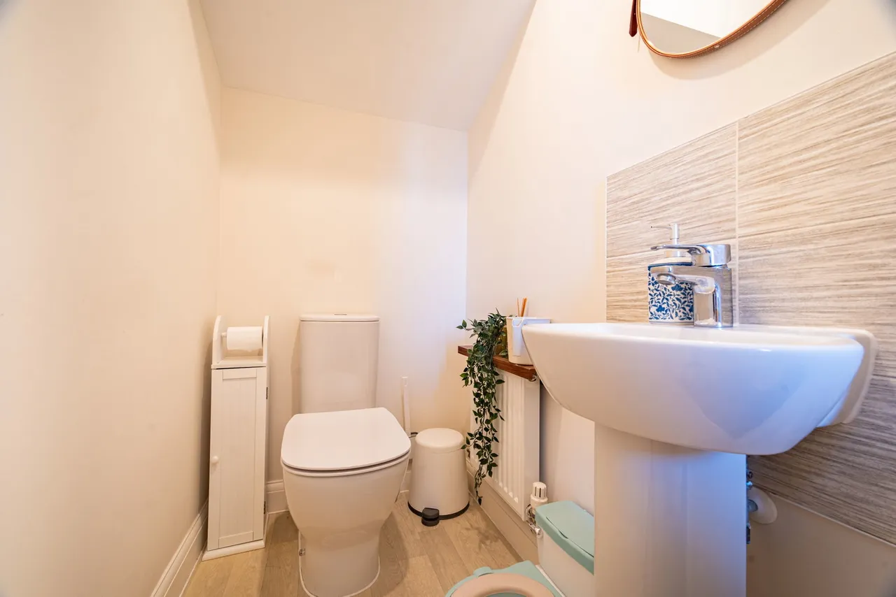 Kitchener Drive, Eaton Leys, MK17, photo 6