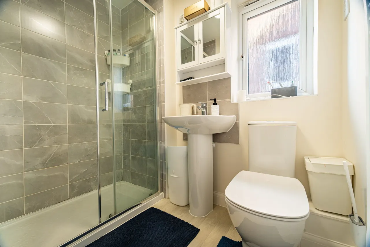 Kitchener Drive, Eaton Leys, MK17, photo 14