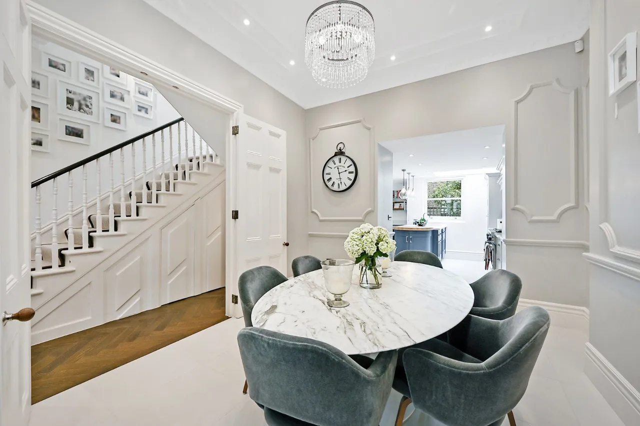 Brunswick Gardens, Kensington, London, W8 4AW, photo 2