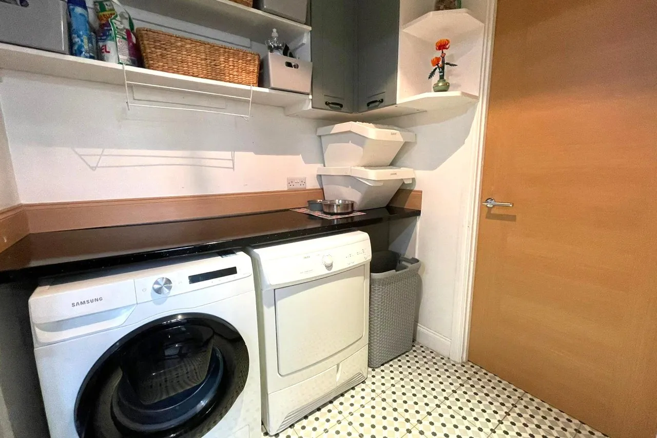 Exeter Road, Ash, Surrey, GU12 6SS, photo 13