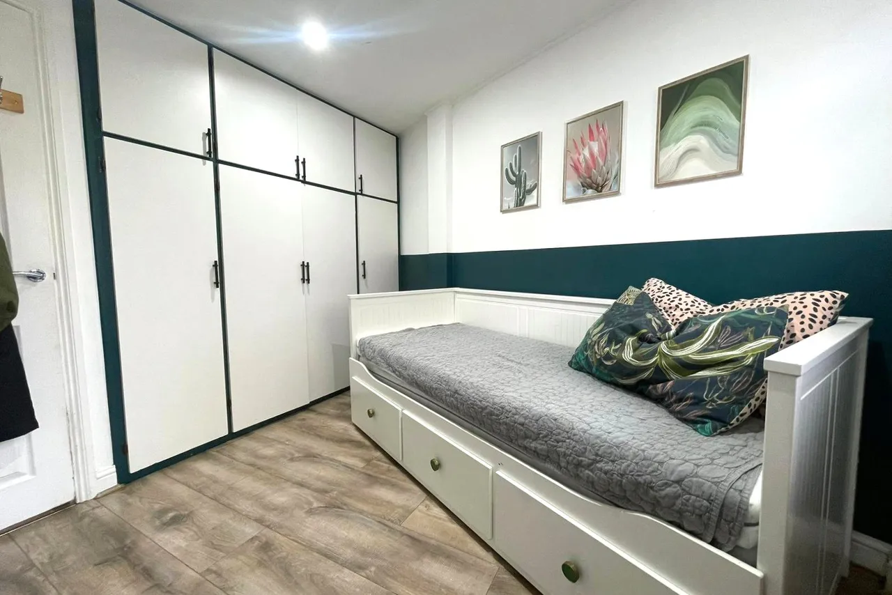 Exeter Road, Ash, Surrey, GU12 6SS, photo 19