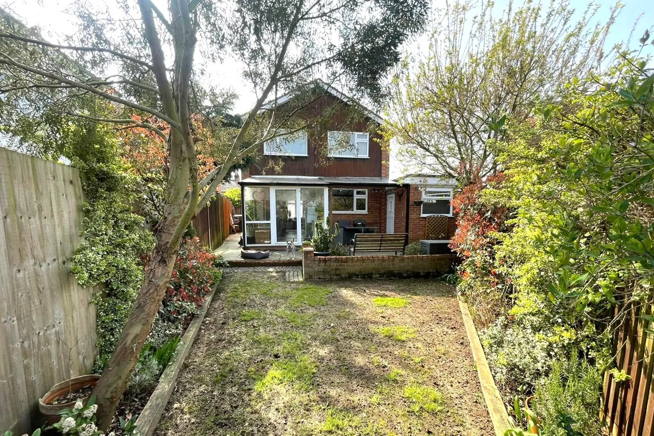 Exeter Road, Ash, Surrey, GU12 6SS, photo 16