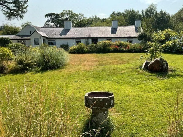 4 bed house for sale, Groeslon, Caernarfon, LL54
