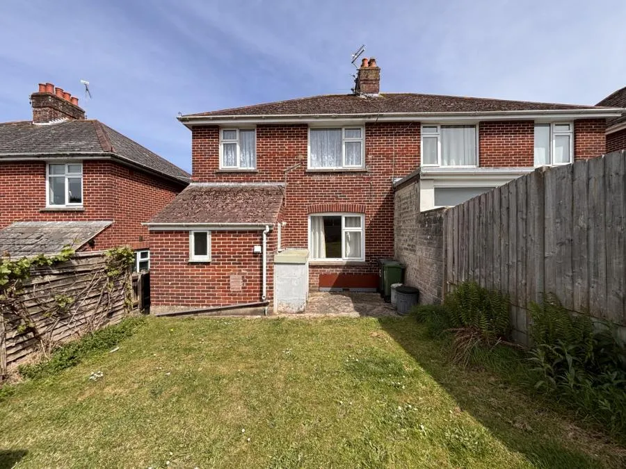 School Lane, Carisbrooke, PO30, photo 13