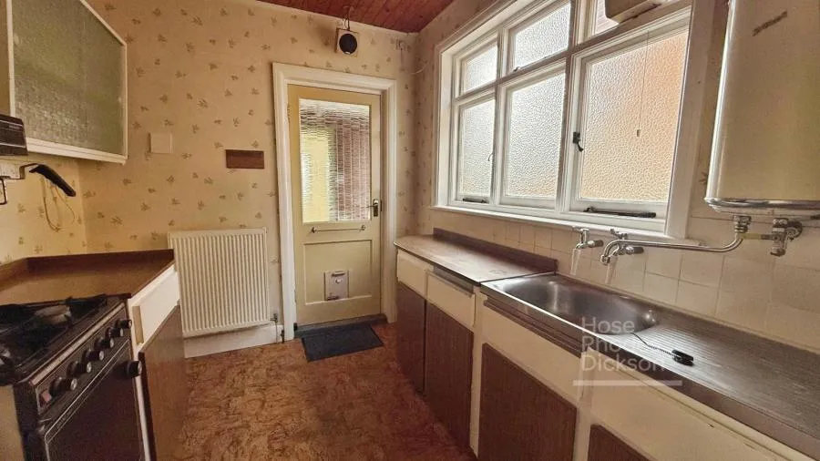 School Lane, Carisbrooke, PO30, photo 5