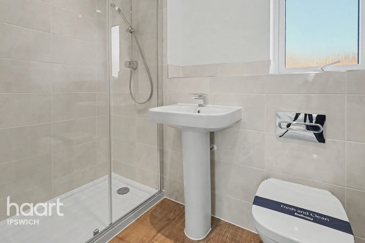 Pinewood Grange, Ipswich, IP14, photo 18