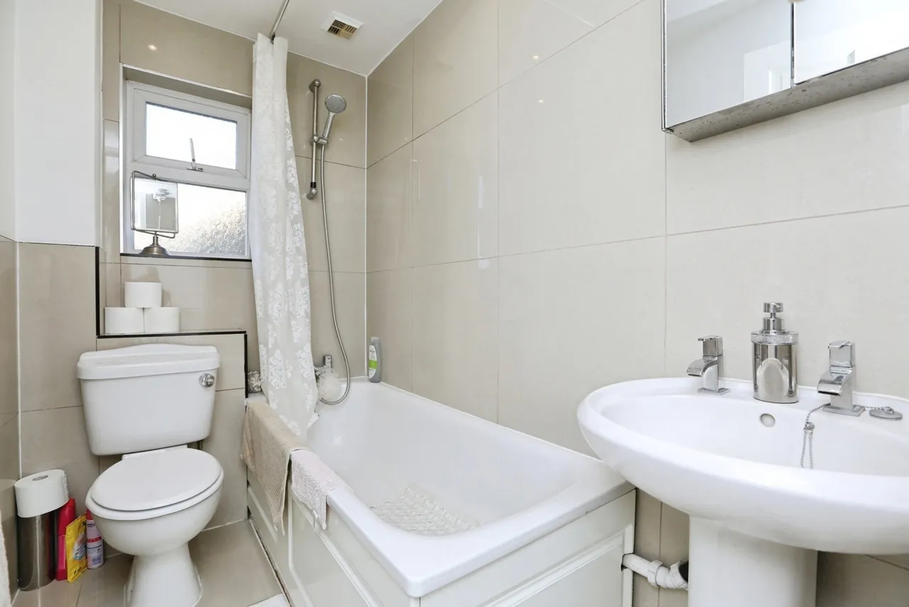 Diligent Drive, SITTINGBOURNE, Kent, ME10, photo 11