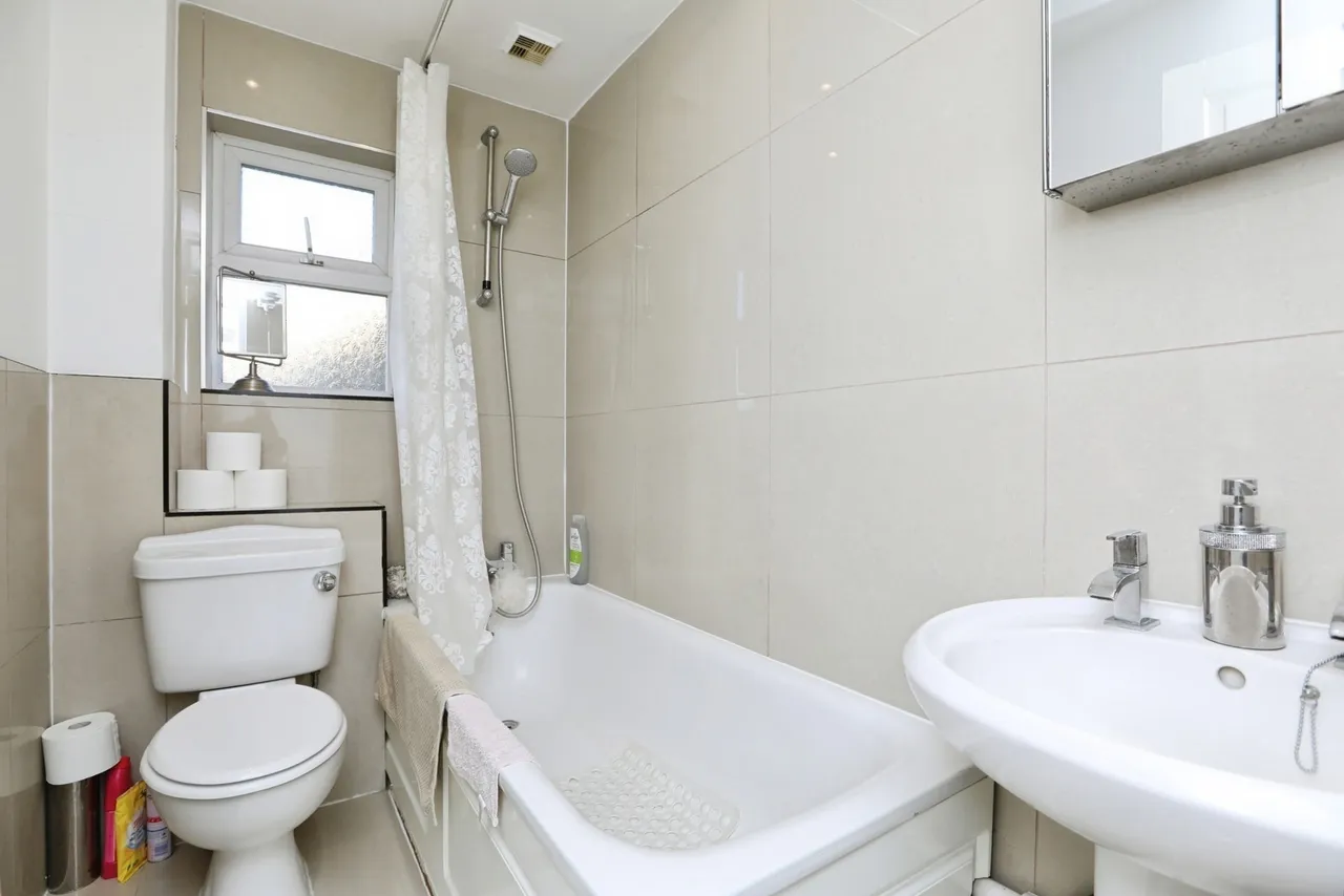 Diligent Drive, SITTINGBOURNE, Kent, ME10, photo 16