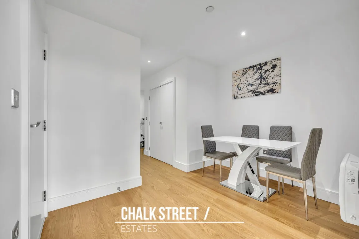 London Road, Romford, RM7, photo 6