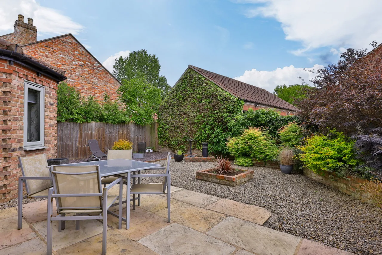 Roman Close, Hayton, photo 24