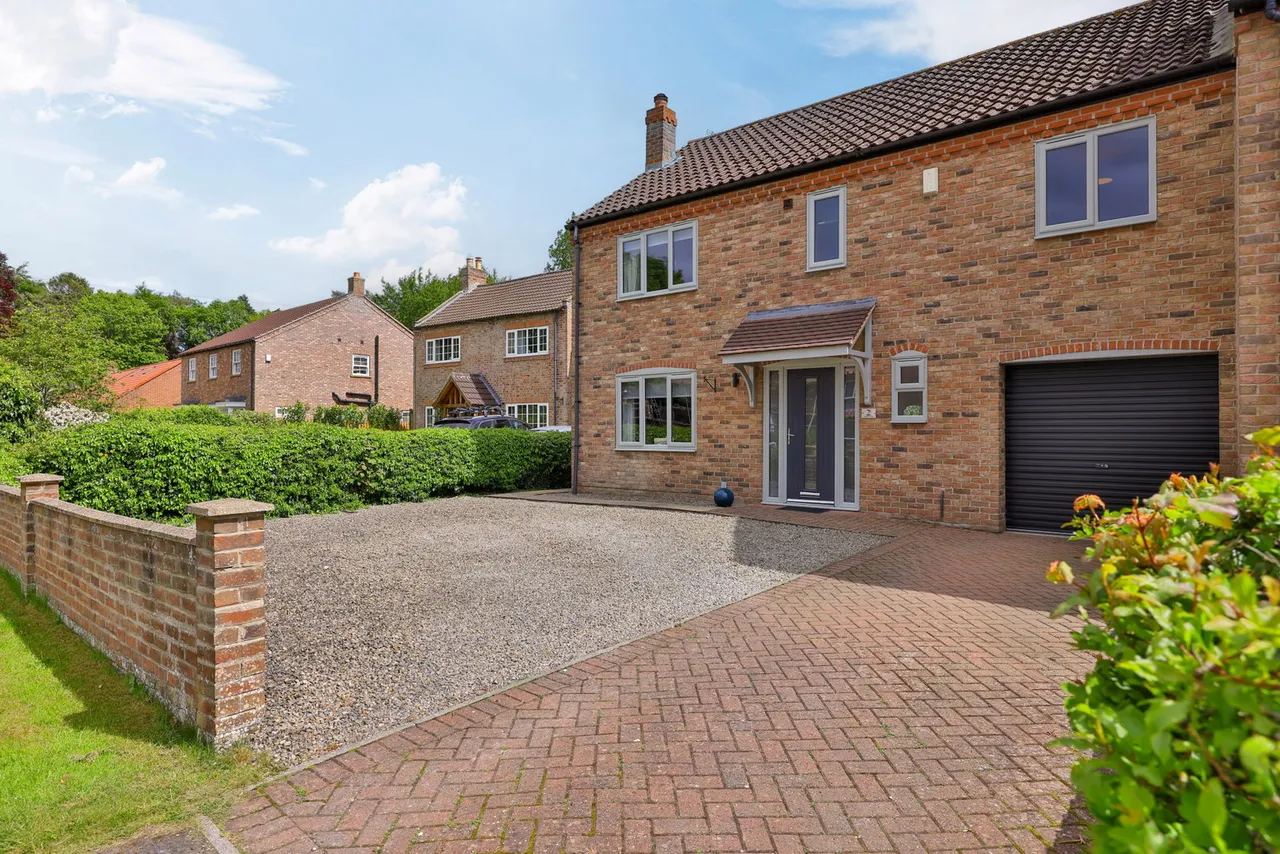 Roman Close, Hayton, photo 5