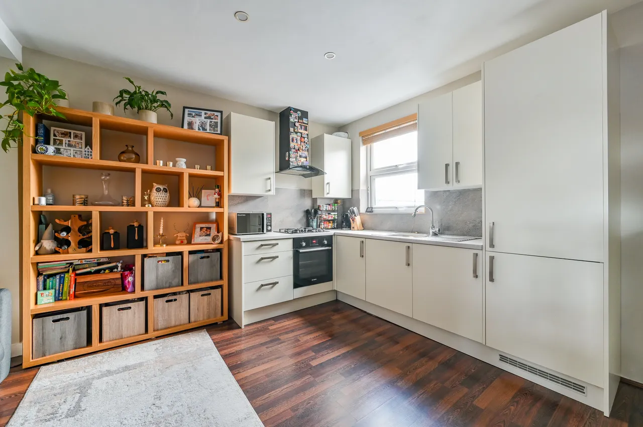 Flat 2, 85 Turnpike Lane, London, photo 7