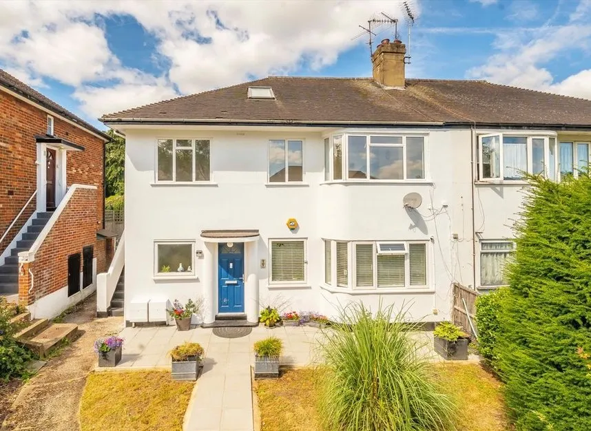 3 bed flat for sale — Cavendish Avenue, West Ealing, W13