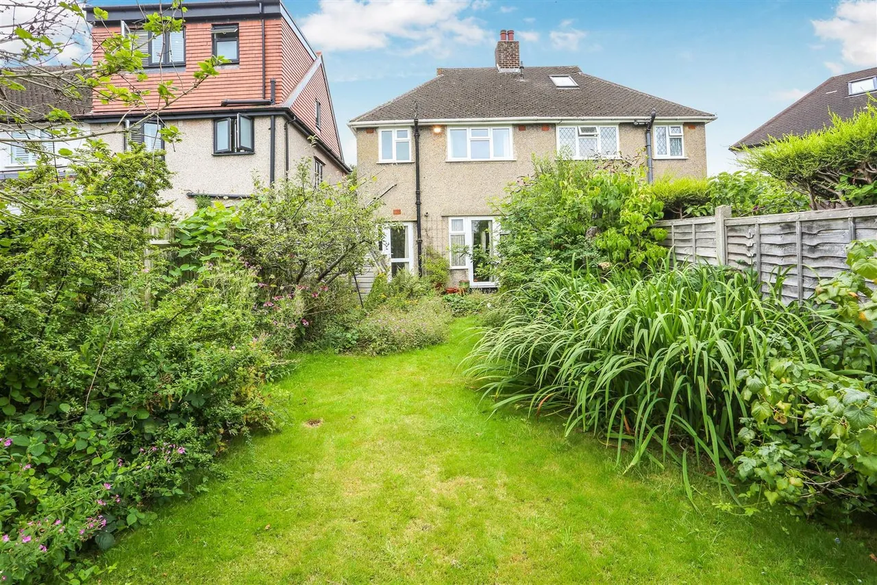 Barrington Road, Sutton, SM3 9PR, photo 8
