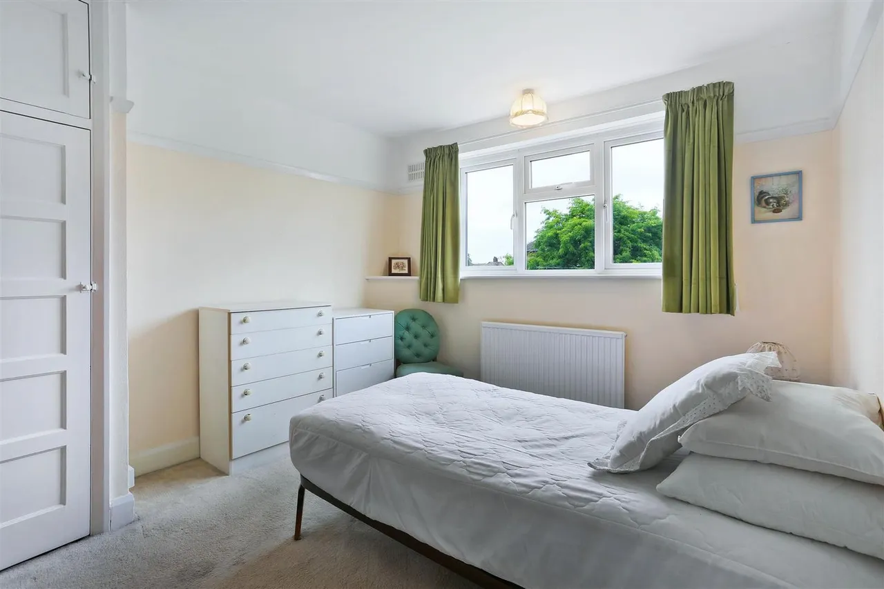 Barrington Road, Sutton, SM3 9PR, photo 12