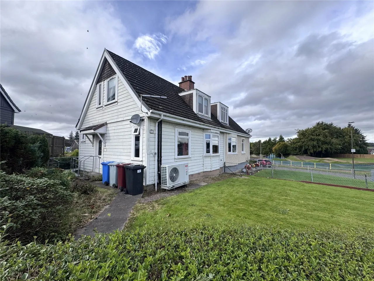 3 bed house for sale, Springhill Avenue, Douglas, ML11