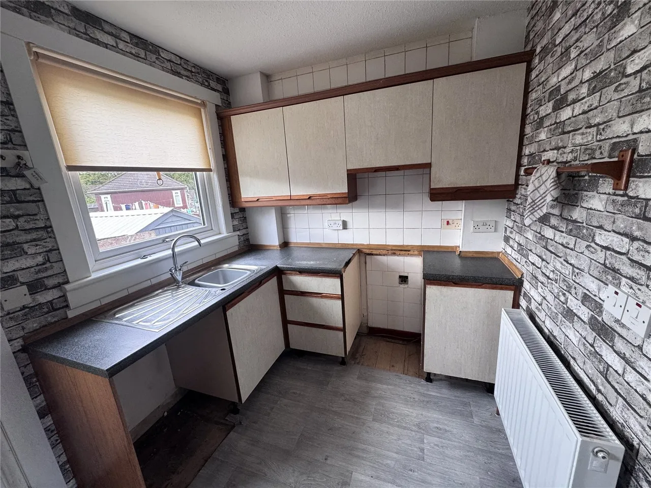 Springhill Avenue, Douglas, ML11, photo 3