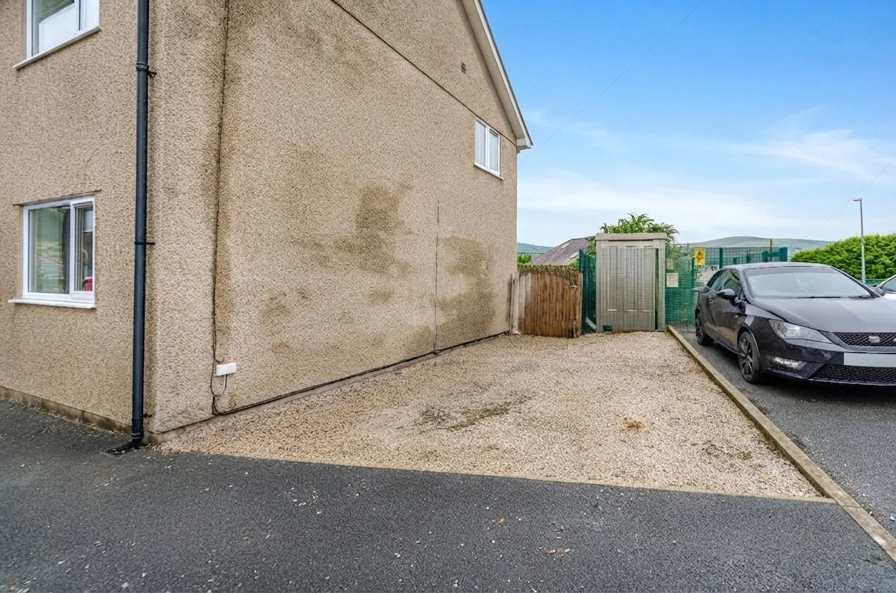 Maes Hyfryd, Llanaelhaearn, photo 11