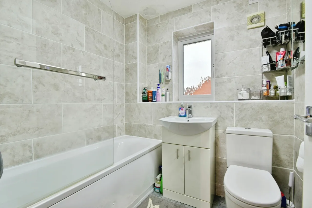 Goldfinch Drive, Alsager, Stoke-on-Trent, Cheshire, ST7, photo 16
